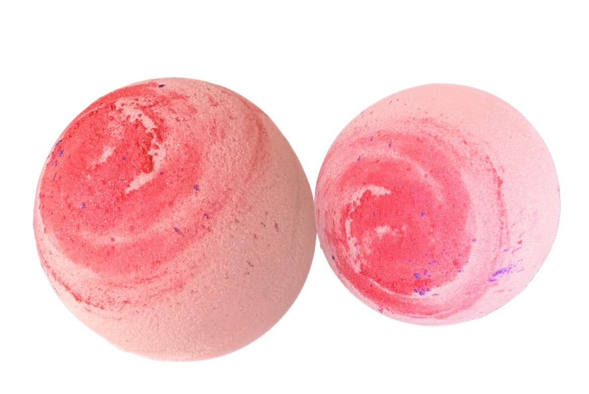 Strawberry Hubba Bubba Bath Bomb